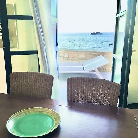 Archipelagos Hotel