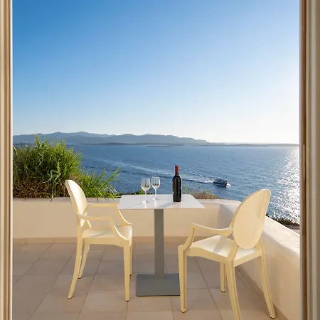 Archipelagos Otel Sarakíniko