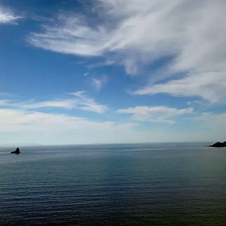 Archipelagos 5*